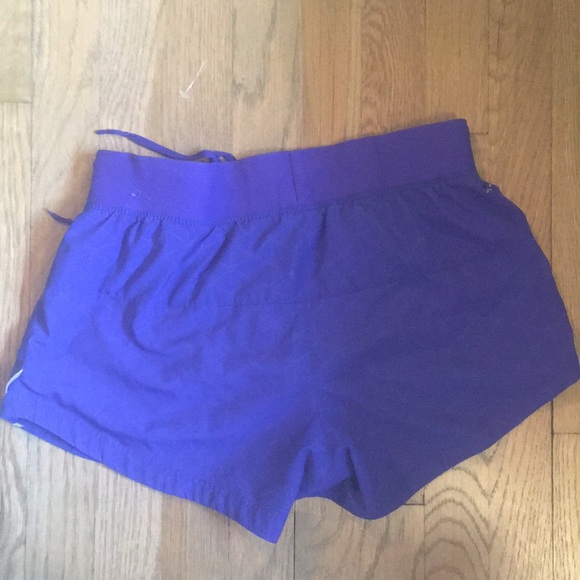 navy nike running shorts - Picture 2 of 3